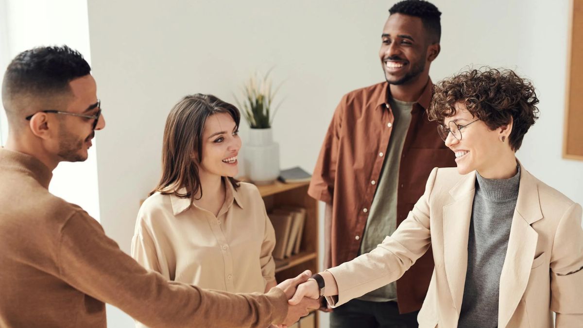 How Mid-Sized Businesses Use Legitt AI to Scale Operations